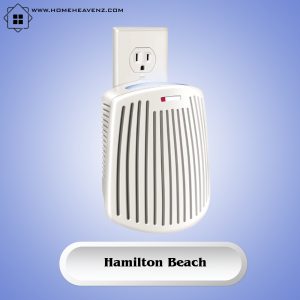 Hamilton Beach 04531GM –Best Plug-Mount Air Purifier for Bathroom with Carbon Filter and Green Mountain Scent